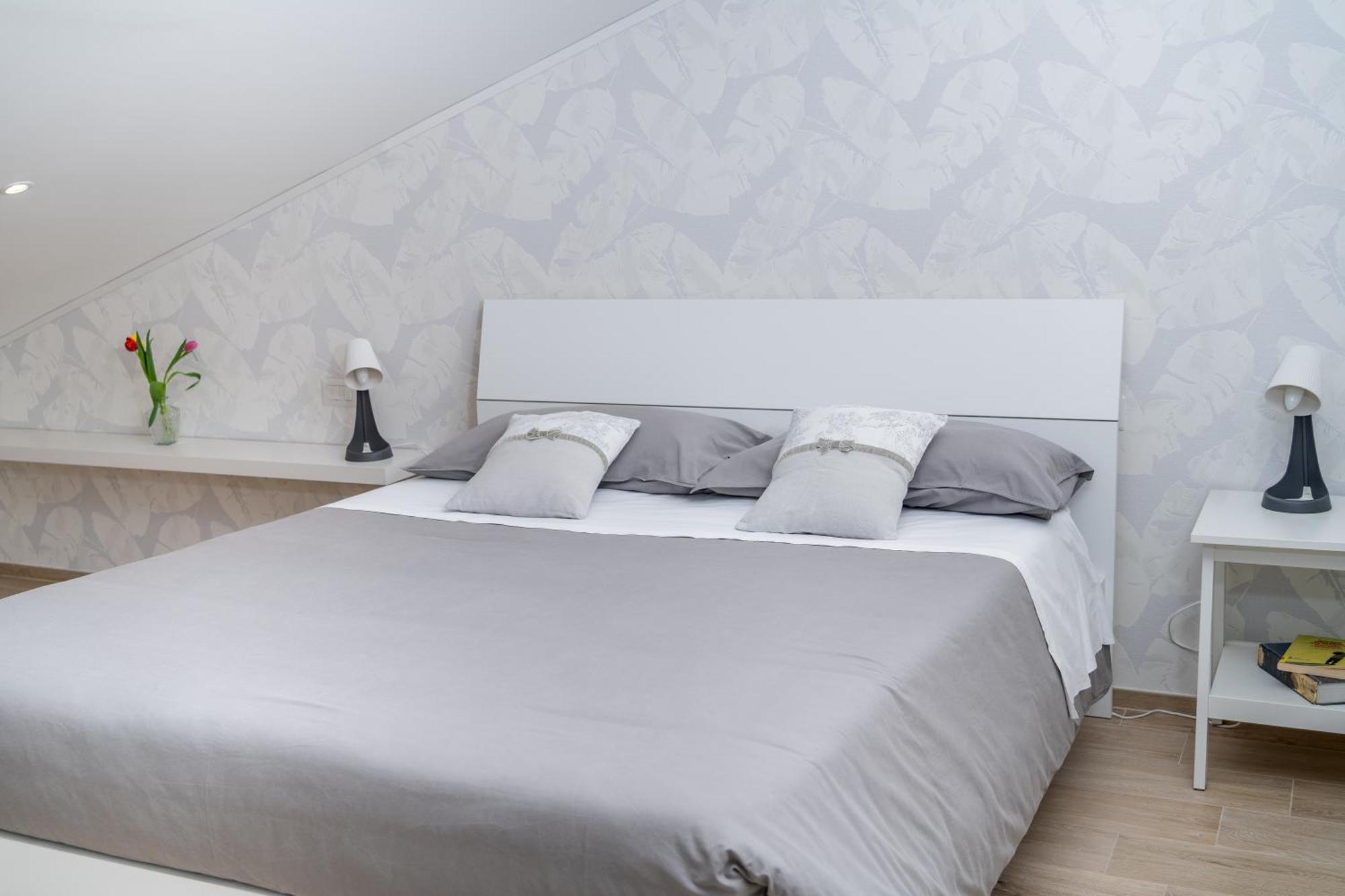 Otium Rooms / Camere E Appartamenti Morrovalle Ngoại thất bức ảnh